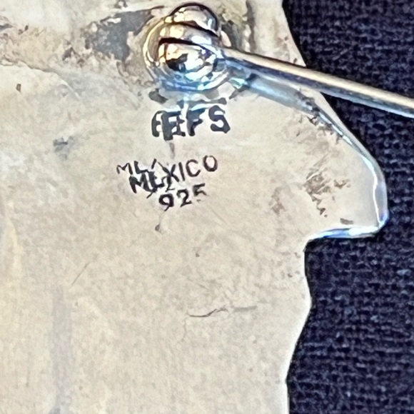 Sterling Save the Children Brooch - Picture 6 of 12